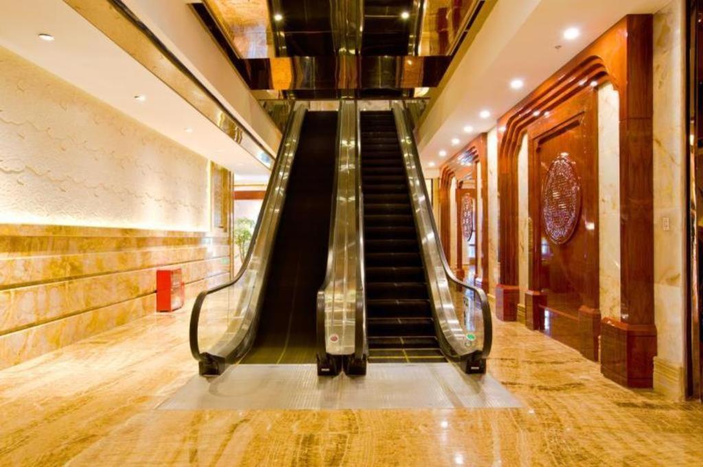Huachen International Hotel Chongqing Exterior foto