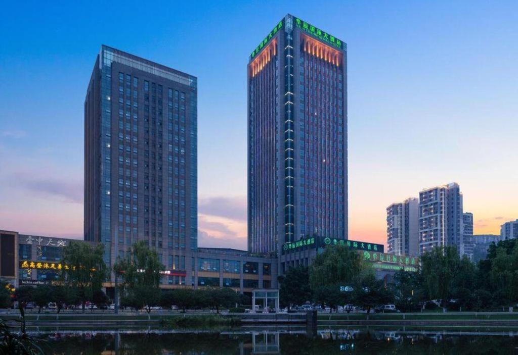 Huachen International Hotel Chongqing Exterior foto