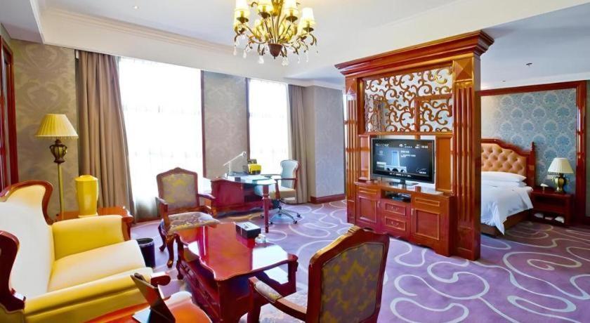 Huachen International Hotel Chongqing Exterior foto