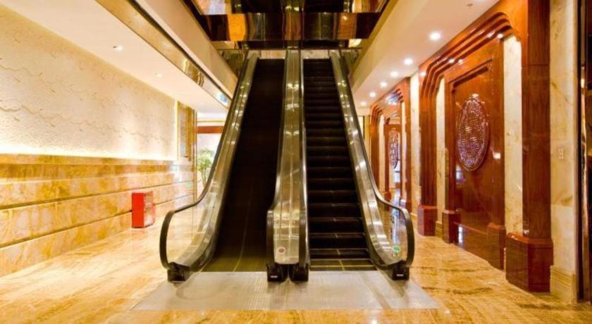 Huachen International Hotel Chongqing Exterior foto